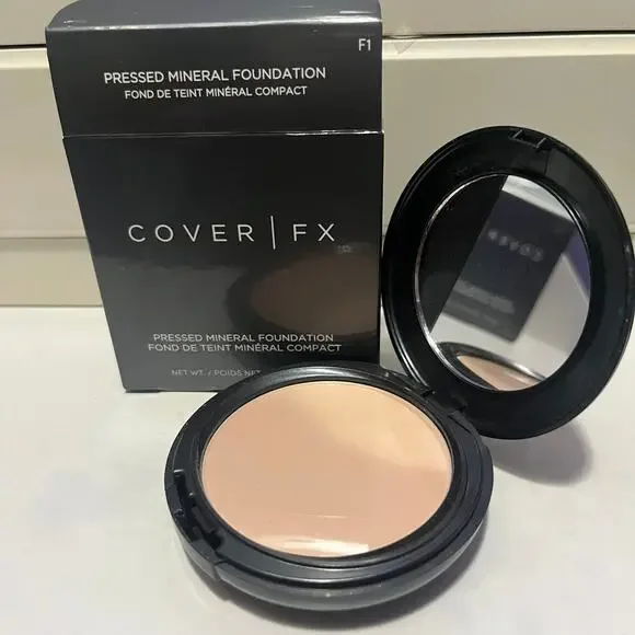 NWB 💖 Cover FX Pressed Mineral Foundation Powder Makeup in F1 / Fair 1 - Picture 1 of 7